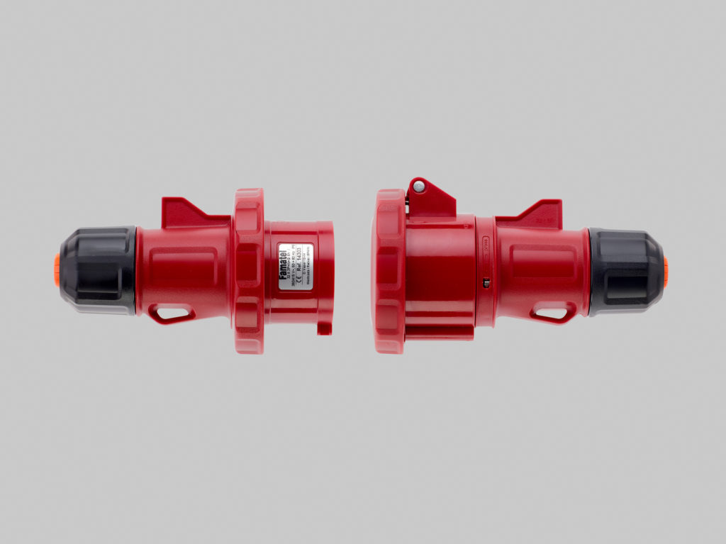 Industrial Plugs and Sockets IP44/IP67