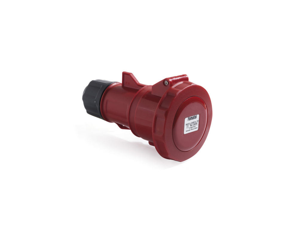Wall mounted socket IP44
